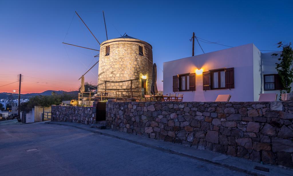 The Windmill Apartment Adamantas  Exterior photo
